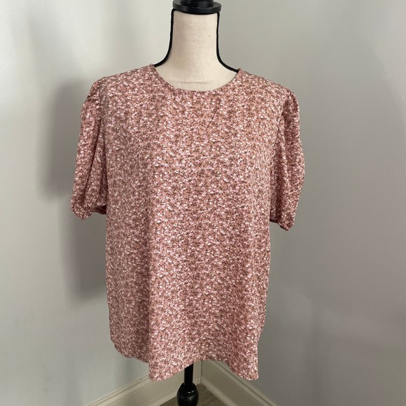 SHEIN Tops - Floral Puff Sleeve Blouse size XL Pink Ditsy Shirt Spring‎ Soft Girl Bloomcore